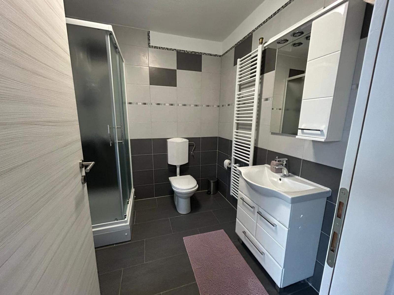 Studio Apartman Marta Korenica Eksteriør bilde